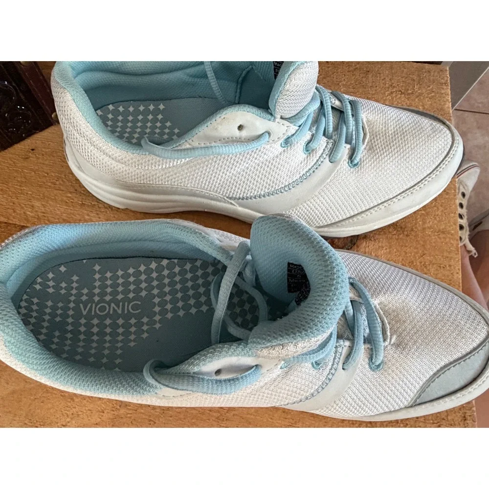 Vionic Kona Womens Walking Shoes White Blue Orthotic Sneakers Size 9 Wide MA14RS